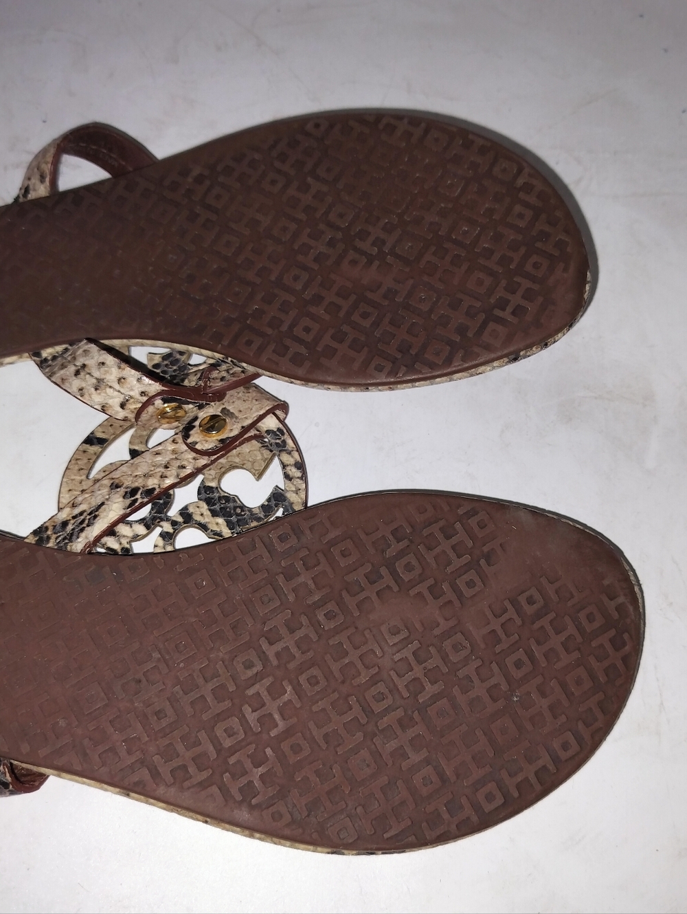 Tory Burch Miller Python Sz 8 - Picture 3 of 5